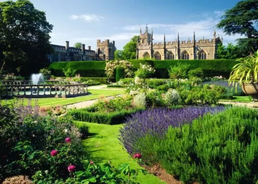 Ravensburger - 1200 0848 - Queen`s Garden, Sudeley Castle, England - 1000 Piece