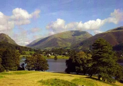 Wentworth - B32 - Over the Fields Grasmere Cumbria - 40piece (Wooden)